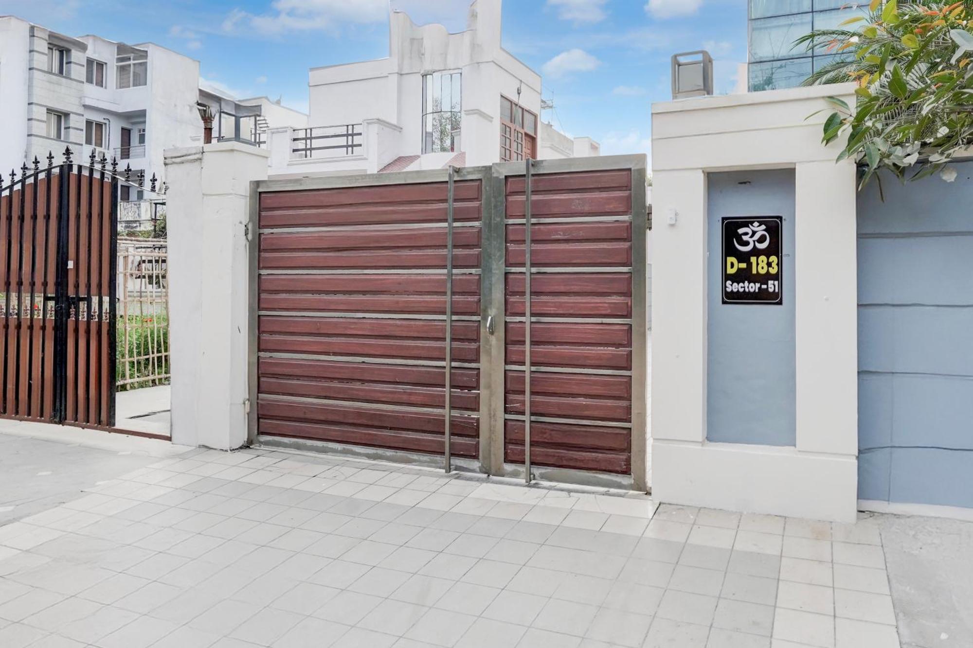 Hotel Super Townhouse Sector 51 Noida Near Metro Station Zewnętrze zdjęcie
